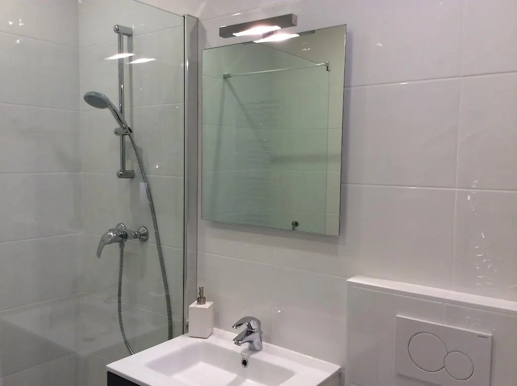Daire Duplex Republique Canal Saint Martin *